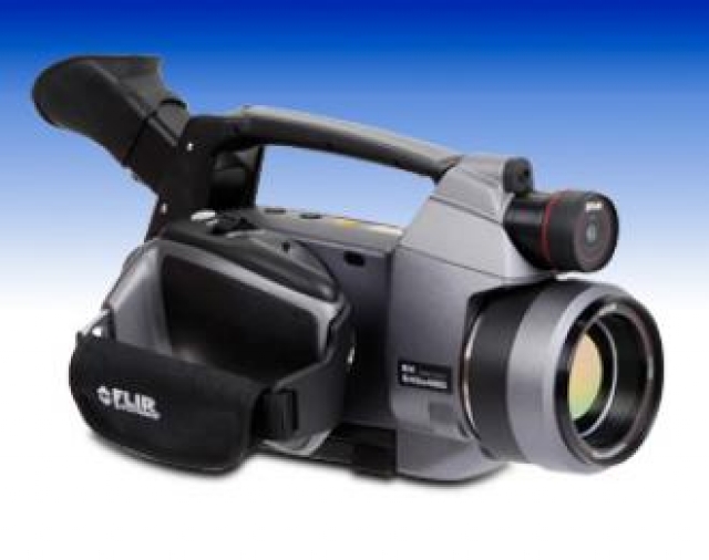 赤外線サーモグラフィー クラウトクレーマー FLIR SC640